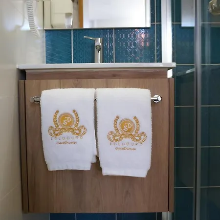 Soldouro Train Мини-отель Авейру