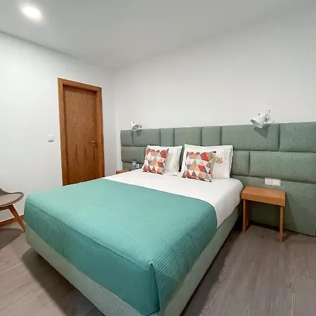 Soldouro Train Мини-отель