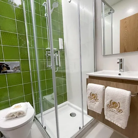 Soldouro Train Мини-отель