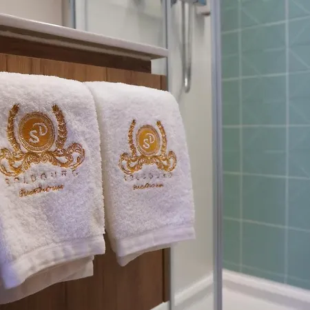 Soldouro Train Мини-отель Авейру