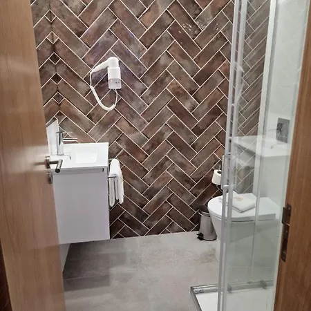 Мини-отель Soldouro Train *