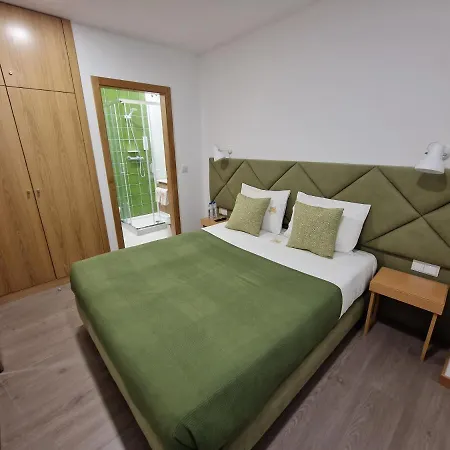 Мини-отель Soldouro Train *